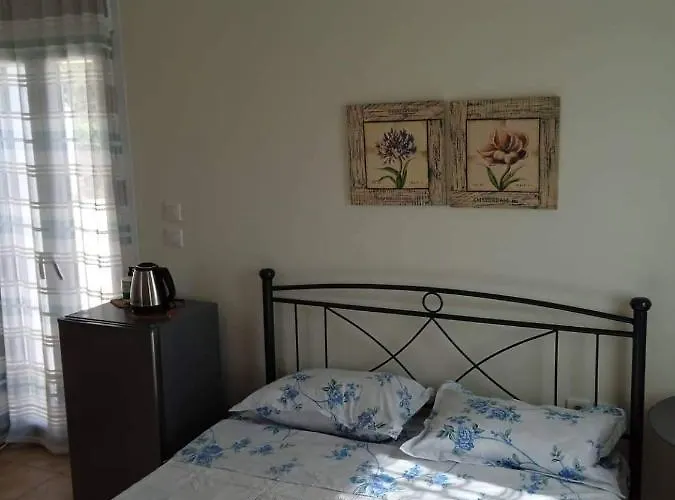 Leros 'sundown' Gourna