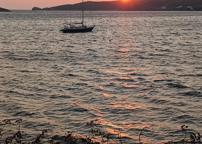 Leros 'sundown' * Gourna